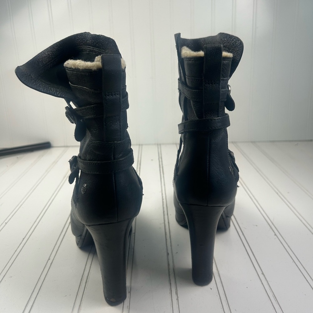 UGG Black Olivia Leather Sheepskin High-Heel Platform Boots  Women’s Size 8 - Picture 9 of 12